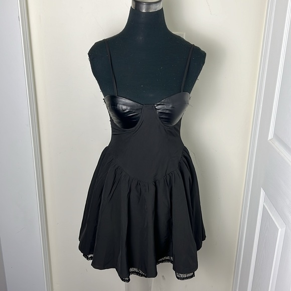 Revolve Toby Heart Ginger Bustier Barbie Doll Skater Dress Size 4 - Picture 10 of 16